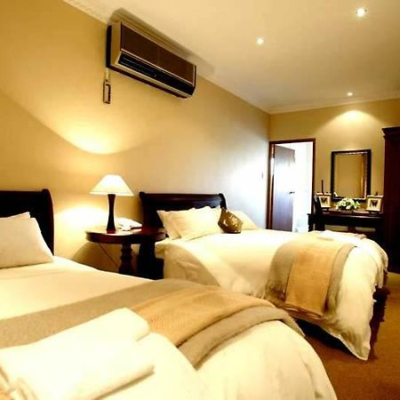 Ilanga Estate Hotel Bloemfontein Buitenkant foto