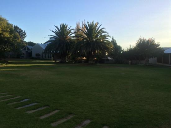 Ilanga Estate Hotel Bloemfontein Buitenkant foto