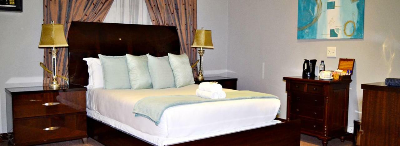 Ilanga Estate Hotel Bloemfontein Buitenkant foto
